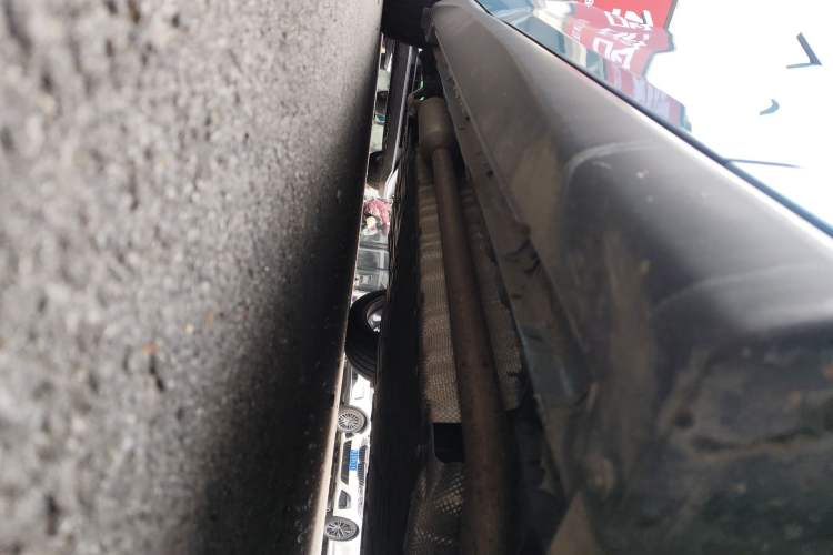 Used Deepal L07 2024 230Max Qiankun Intelligent Driving ADS SE Range-Extended Version Right Side Sill