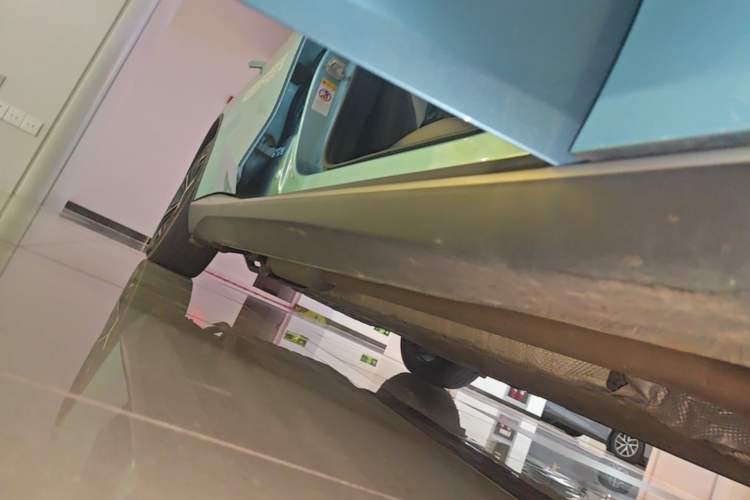 Used Deepal L07 2024 230Max Qiankun Intelligent Driving ADS SE Range-Extended Version Right Side Sill