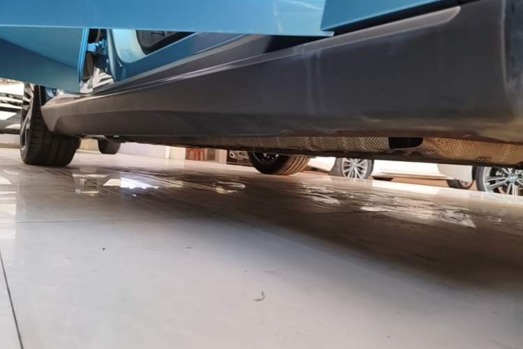 Used Deepal L07 2024 230Max Qiankun Intelligent Driving ADS SE Range-Extended Version Right Side Sill