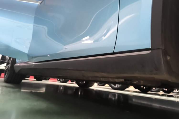 Used Deepal L07 2024 230Max Qiankun Intelligent Driving ADS SE Range-Extended Version Right Side Sill
