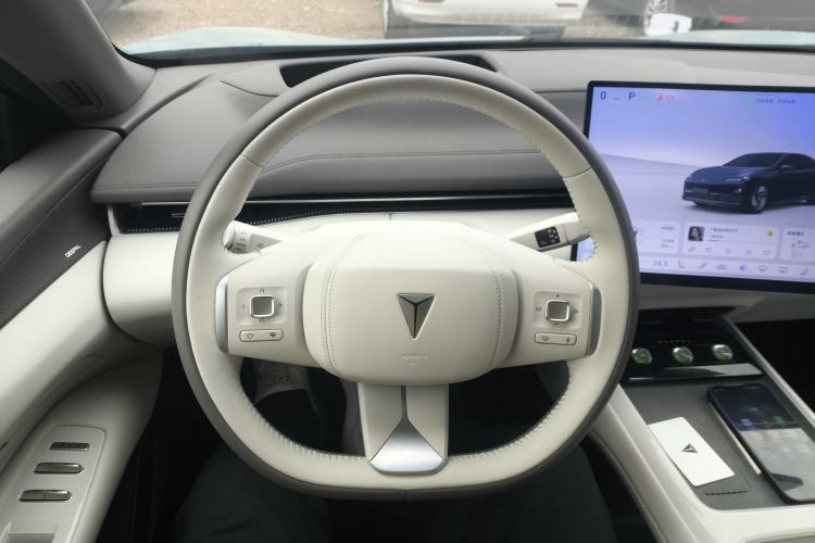Used Deepal L07 2024 230Max Qiankun Intelligent Driving ADS SE Range-Extended Version Steering Wheel