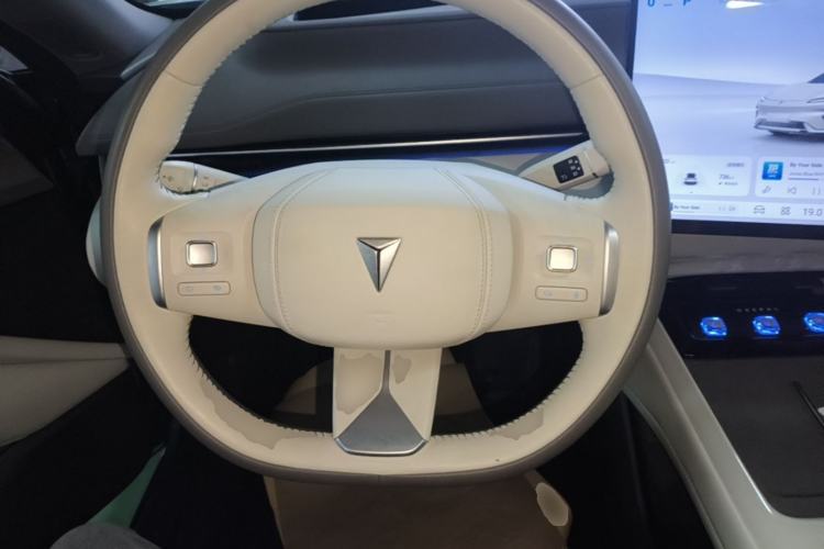 Used Deepal L07 2024 230Max Range-Extended Version Steering Wheel