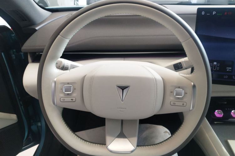 Used Deepal L07 2024 230Max Qiankun Intelligent Driving ADS SE Range-Extended Version Steering Wheel