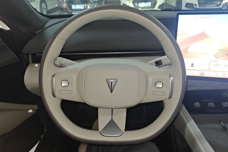 Used Deepal L07 2024 230Max Qiankun Intelligent Driving ADS SE Range-Extended Version Steering Wheel
