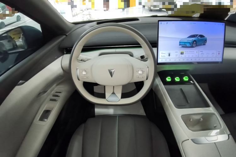 Used Deepal L07 2024 230Max Qiankun Intelligent Driving ADS SE Range-Extended Version Steering Wheel