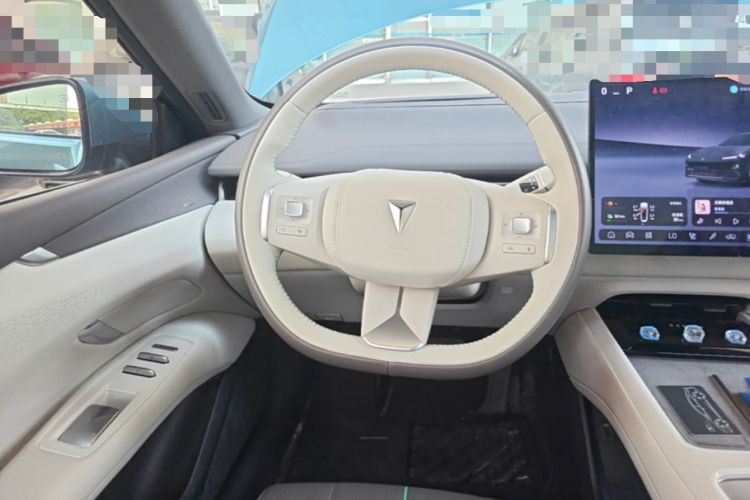 Used Deepal L07 2024 230Max Qiankun Intelligent Driving ADS SE Range-Extended Version Steering Wheel