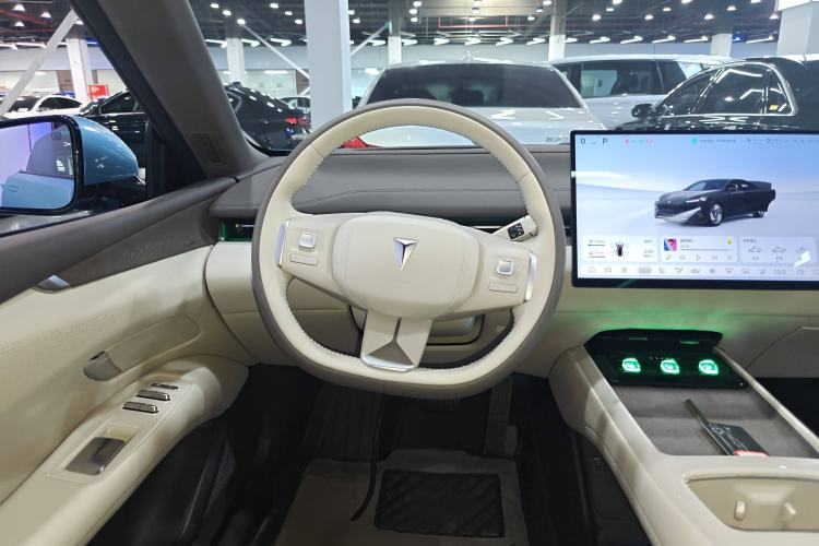 Used Deepal L07 2024 230Max Qiankun Intelligent Driving ADS SE Range-Extended Version Steering Wheel