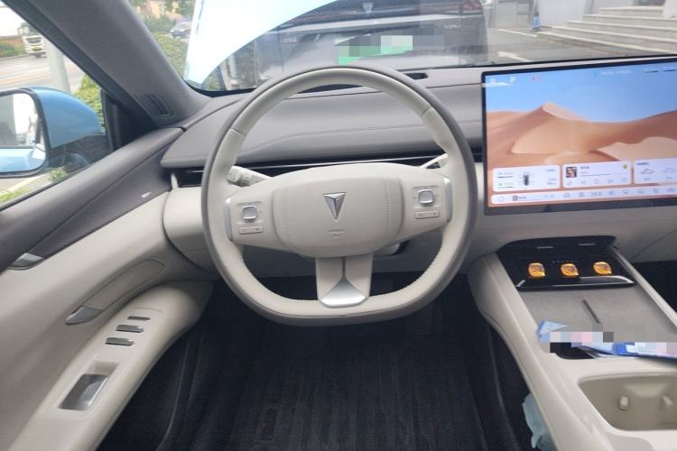 Used Deepal L07 2024 230Max Qiankun Intelligent Driving ADS SE Range-Extended Version Steering Wheel
