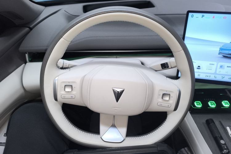 Used Deepal L07 2024 230Max Qiankun Intelligent Driving ADS SE Range-Extended Version Steering Wheel