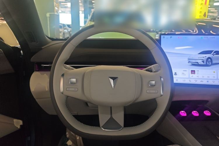 Used Deepal L07 2024 230Max Qiankun Intelligent Driving ADS SE Range-Extended Version Steering Wheel