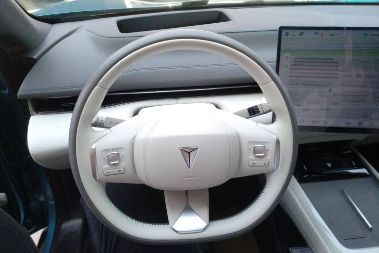 Used Deepal L07 2024 300Max Extended-Range Version Steering Wheel