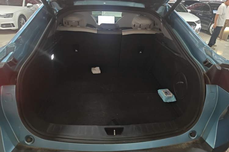 Used Deepal L07 2024 230Max Qiankun Intelligent Driving ADS SE Range-Extended Version Trunk