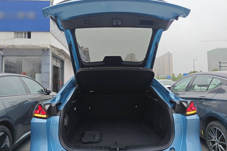 Used Deepal L07 2024 230Max Qiankun Intelligent Driving ADS SE Range-Extended Version Trunk