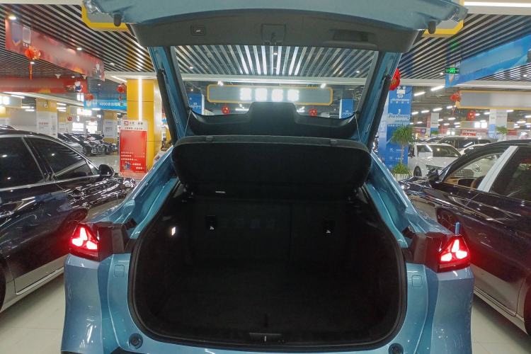 Used Deepal L07 2024 230Max Range-Extended Version Trunk