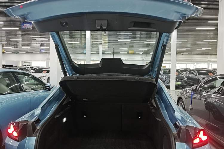 Used Deepal L07 2024 230Max Qiankun Intelligent Driving ADS SE Range-Extended Version Trunk