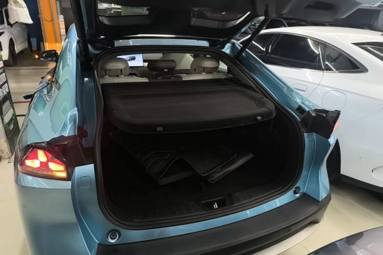 Used Deepal L07 2024 230Max Qiankun Intelligent Driving ADS SE Range-Extended Version Trunk