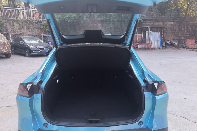 Used Deepal L07 2024 230Max Qiankun Intelligent Driving ADS SE Range-Extended Version Trunk