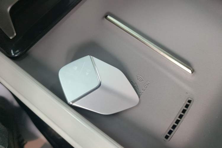 Used Deepal L07 2024 230Max Range-Extended Version Vehicle Key