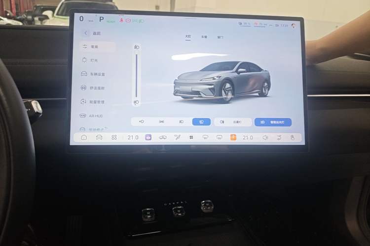 Used Deepal L07 2024 230Max Qiankun Intelligent Driving ADS SE Range-Extended Version Audio And AC Panel