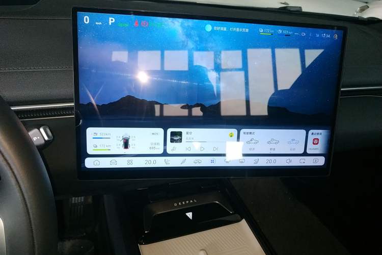 Used Deepal L07 2024 230Max Qiankun Intelligent Driving ADS SE Range-Extended Version Audio And AC Panel