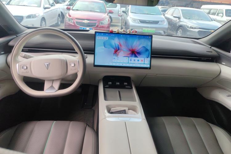 Used Deepal L07 2024 530Max Pure Electric Version Center Console