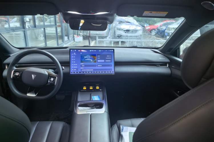 Used Deepal L07 2024 230Max Qiankun Intelligent Driving ADS SE Range-Extended Version Center Console