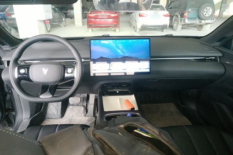 Used Deepal L07 2024 230Max Qiankun Intelligent Driving ADS SE Range-Extended Version Center Console