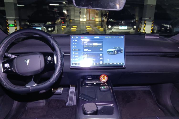 Used Deepal L07 2024 230Max Qiankun Intelligent Driving ADS SE Range-Extended Version Center Console