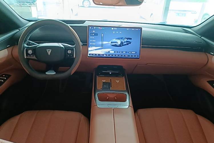 Used Deepal L07 2024 530Max Pure Electric Version Center Console