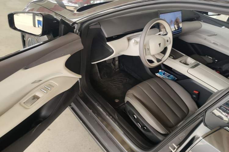 Used Deepal L07 2024 530 Max Qiankun Intelligent Driving ADS SE Pure Electric Version Driver Seat