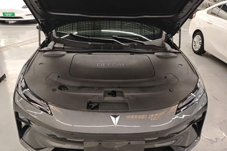 Used Deepal L07 2024 230Max Qiankun Intelligent Driving ADS SE Range-Extended Version Engine Bay