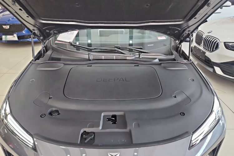 Used Deepal L07 2024 230Max Range-Extended Version Engine Bay