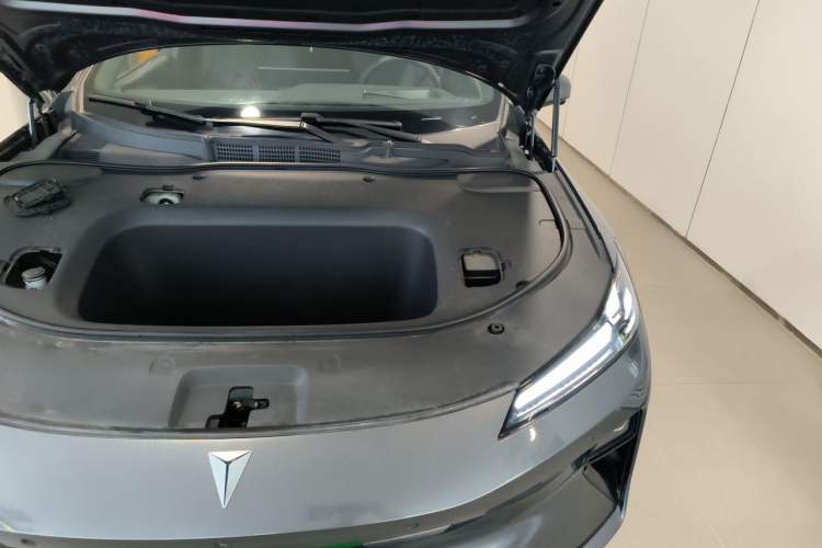 Used Deepal L07 2024 530 Max Qiankun Intelligent Driving ADS SE Pure Electric Version Engine Bay Left