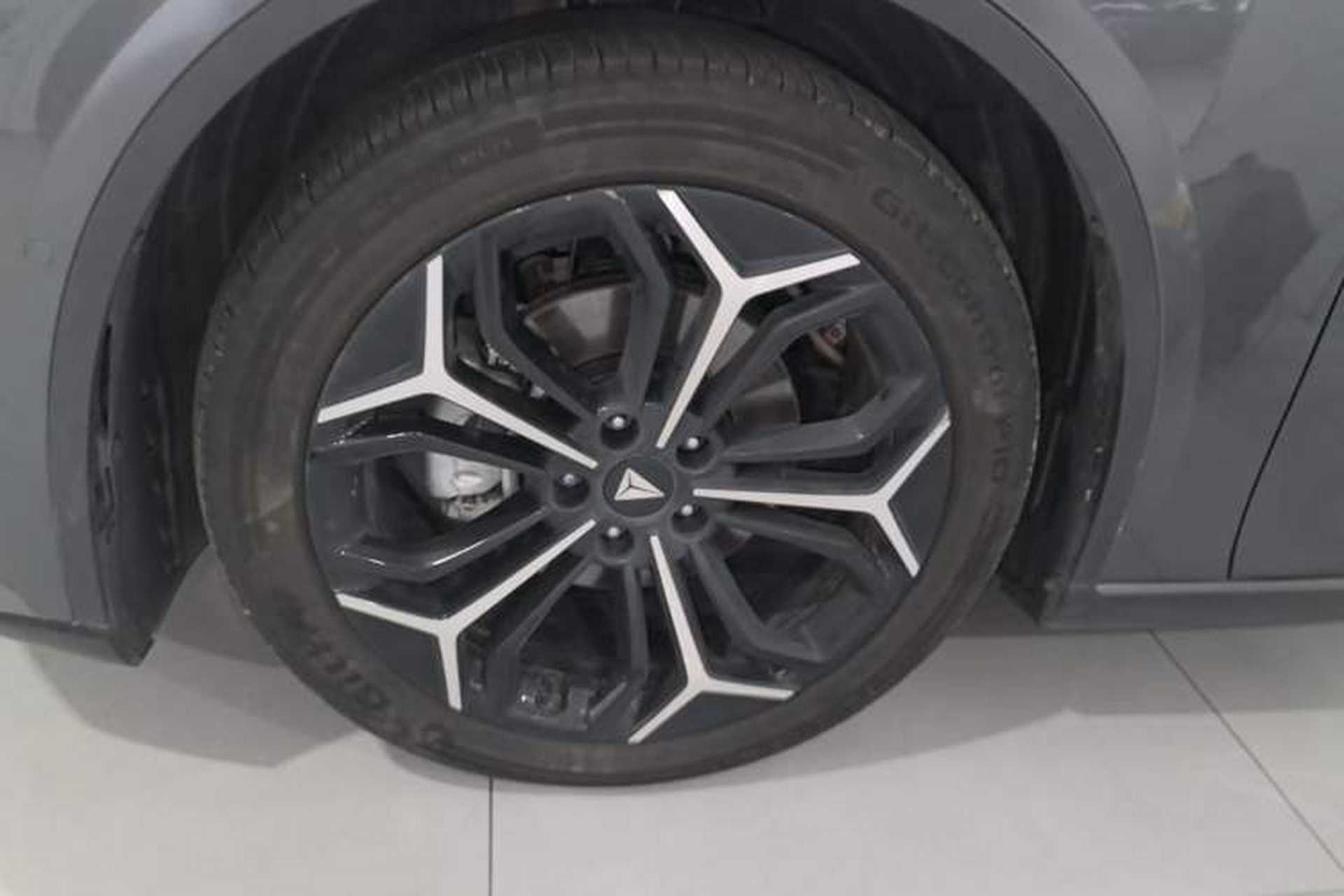 Used Deepal L07 2024 230Max Range-Extended Version Exterior 4