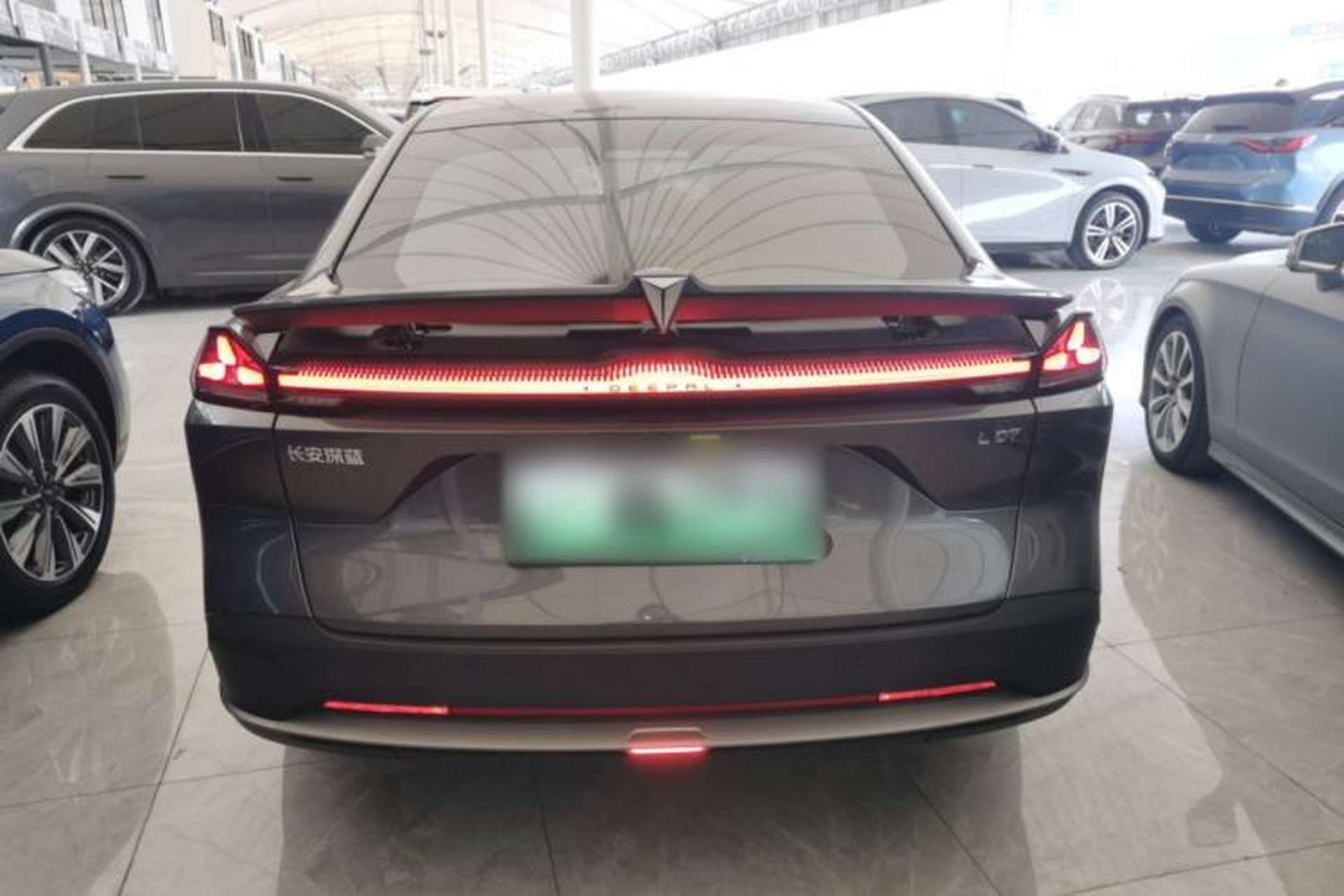 Used Deepal L07 2024 230Max Qiankun Intelligent Driving ADS SE Range-Extended Version Exterior 4