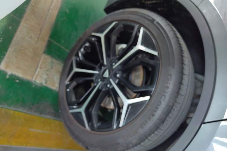 Used Deepal L07 2024 230Max Range-Extended Version Exterior 8