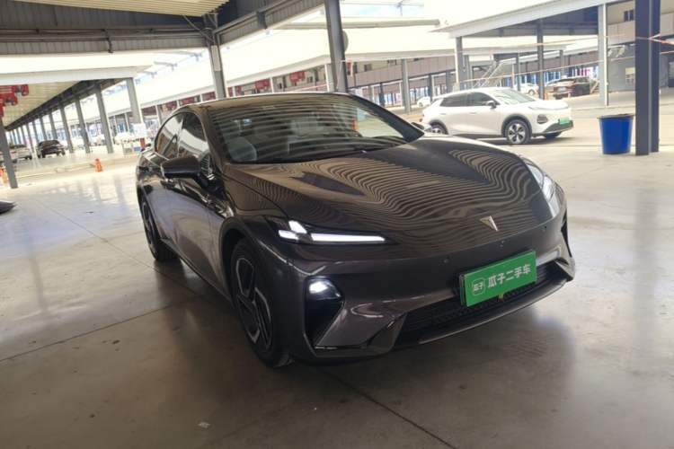 Used Deepal L07 2024 530 Max Qiankun Intelligent Driving ADS SE Pure Electric Version Front Right 45 Deg