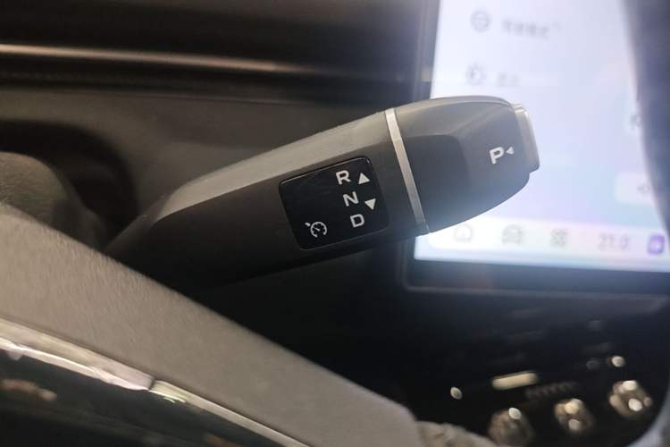 Used Deepal L07 2024 230Max Qiankun Intelligent Driving ADS SE Range-Extended Version Gear Lever
