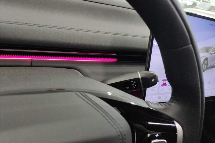 Used Deepal L07 2024 230Max Qiankun Intelligent Driving ADS SE Range-Extended Version Gear Lever