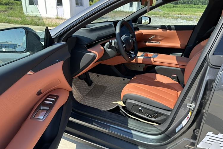 Used Deepal L07 2024 230Max Qiankun Intelligent Driving ADS SE Range-Extended Version Interior 15