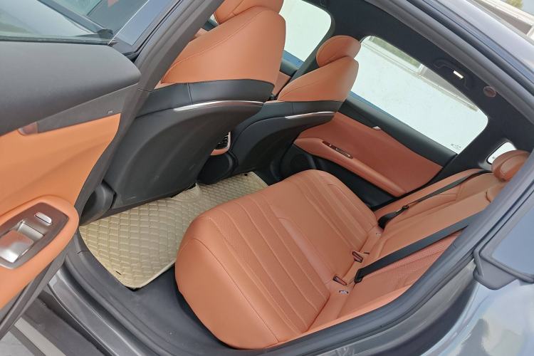 Used Deepal L07 2024 230Max Qiankun Intelligent Driving ADS SE Range-Extended Version Interior 4