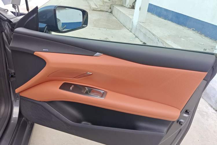 Used Deepal L07 2024 230Max Qiankun Intelligent Driving ADS SE Range-Extended Version Interior 5