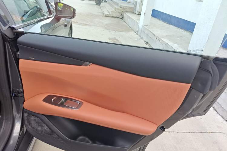 Used Deepal L07 2024 230Max Qiankun Intelligent Driving ADS SE Range-Extended Version Interior 6