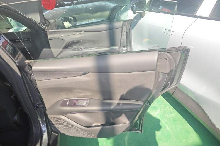 Used Deepal L07 2024 230Max Qiankun Intelligent Driving ADS SE Range-Extended Version Interior 6