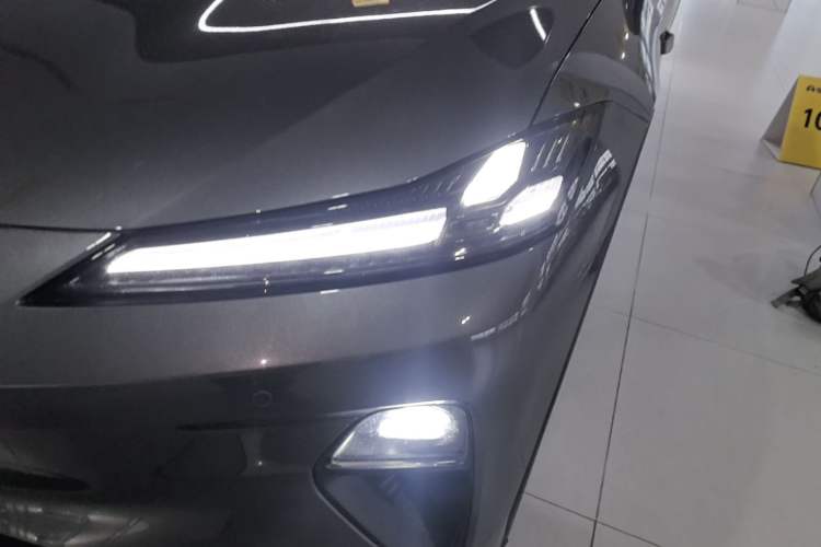 Used Deepal L07 2024 230Max Range-Extended Version Left Front Headlight