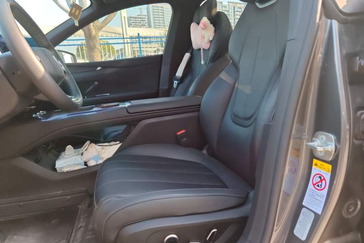 Used Deepal L07 2024 530Max Pure Electric Version Left Front Seat