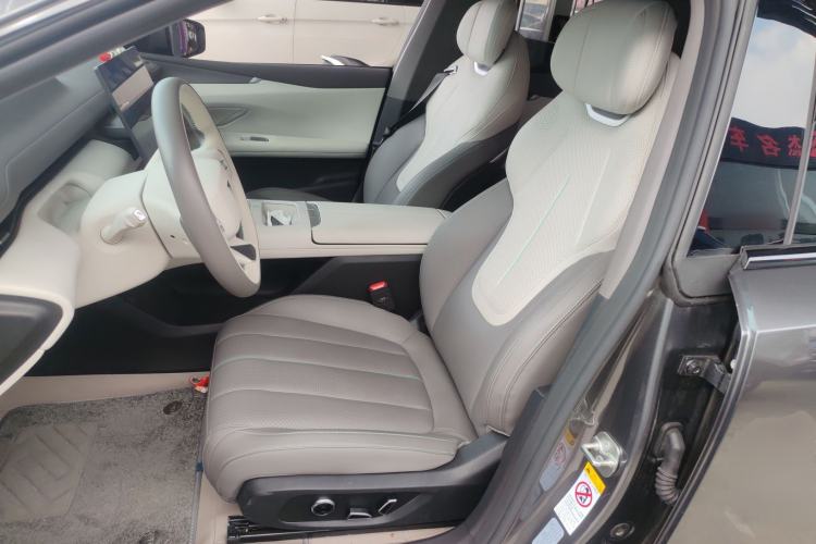 Used Deepal L07 2024 530Max Pure Electric Version Left Front Seat