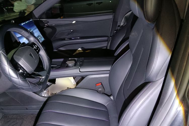 Used Deepal L07 2024 230Max Qiankun Intelligent Driving ADS SE Range-Extended Version Left Front Seat
