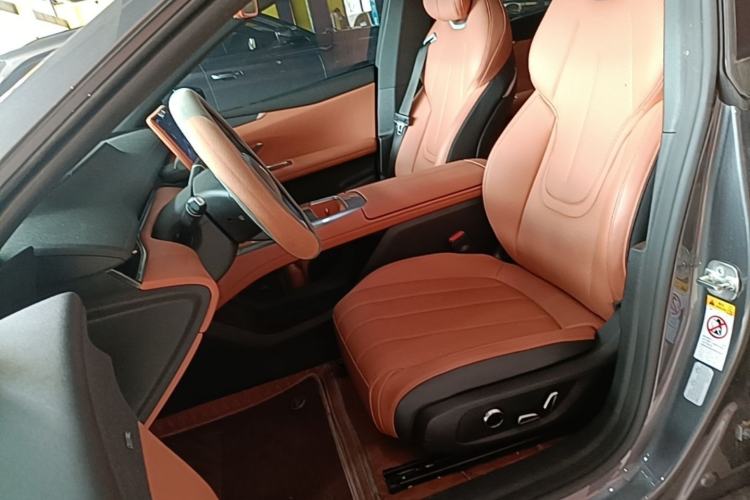 Used Deepal L07 2024 530Max Pure Electric Version Left Front Seat