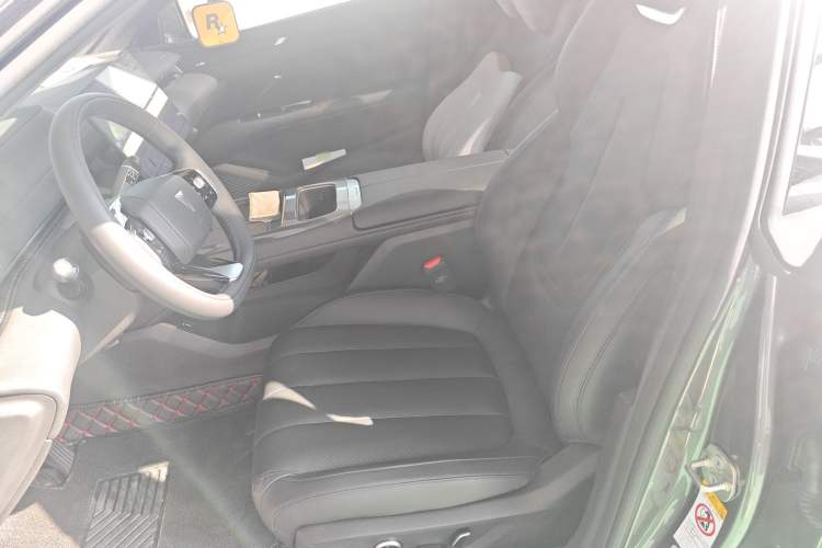 Used Deepal L07 2024 230Max Qiankun Intelligent Driving ADS SE Range-Extended Version Left Front Seat